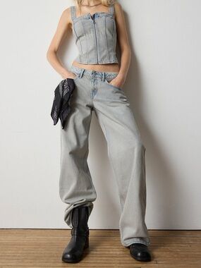 Levi’s Low Loose Jean